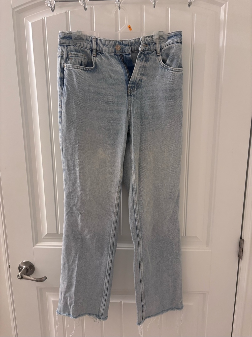 Zara Women’s Straight-Leg Jeans